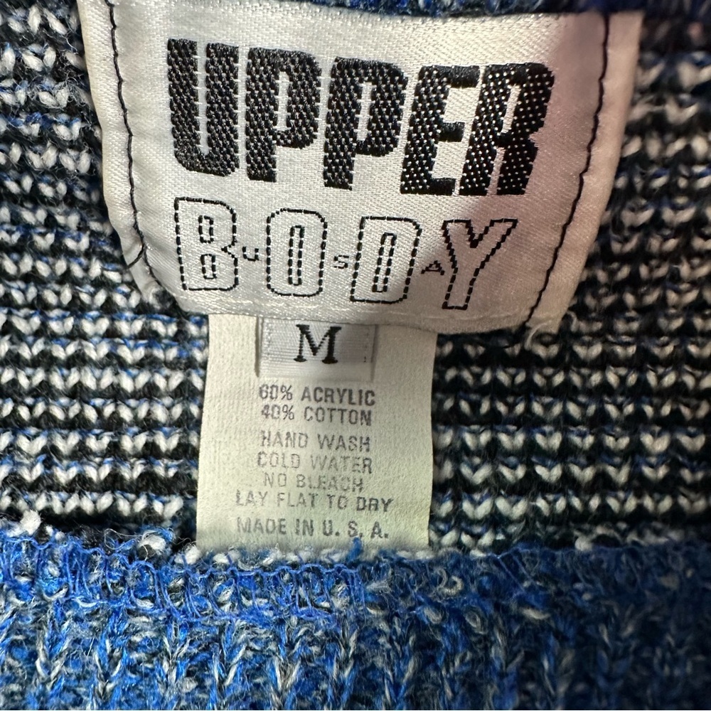 Upper Body Mens Vintage 90’s Y2K Geometric Sweater. Size Medium - Picture 6 of 6